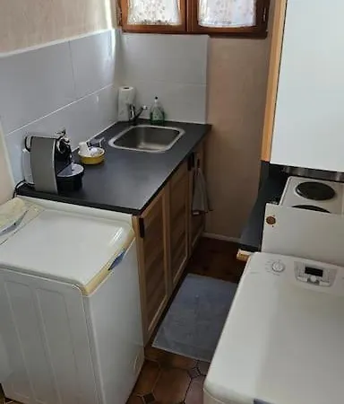 Petite Maison Avec Terrasse